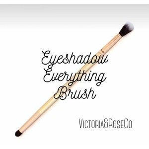 Maskcara (Seint) Eyeshadow Everything Brush